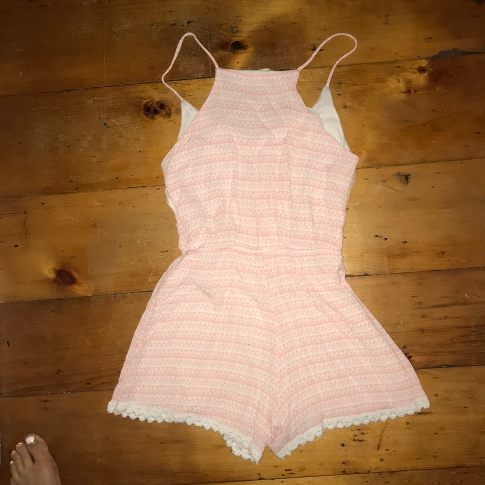 Pink romper - Picture 2 of 4